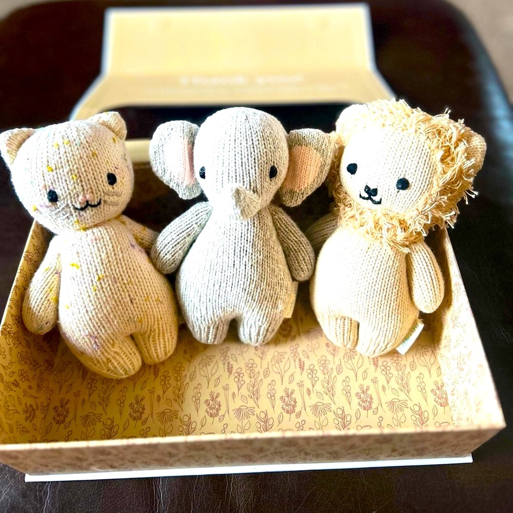 NWT Cuddle + Kind The Baby Animal Collection lion elephant kitten 7” Christmas
